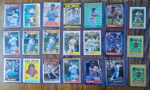 Wade Boggs Red Sox, Yankee, Devil Rays Card Lot 21 Cards Sleeved - Picture 1 of 15