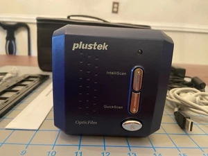 Escáner de diapositivas/películas negativas Plustek OpticFilm 8100-35 mm con 7200 DPI - Imagen 1 de 12