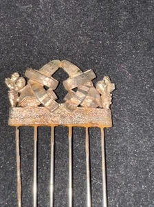 Vintage Figures With Sombreros & Cactus Brass Hair Pin Comb US Patent 3.148.686 - Picture 1 of 8