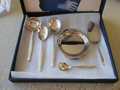 Set von BSF Dänisch Perl versilbert 90g mit Tortenheber und Vorlegelöffel - Bild 1 von 4