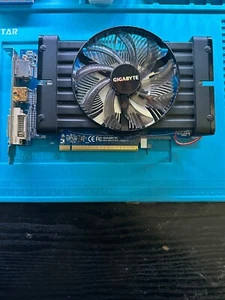 Gigabyte GV-R677D5-1GD AMD Radeon HD 6770 1GB GDDR5 PCI-E 2.0 Graphics Card - Picture 1 of 8