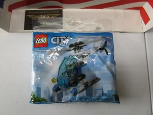 LEGO CITY POLICÍA HELICÓPTERO/MINIFIGURA EN BOLSA SELLO DE FÁBRICA SET 30351 - Imagen 1 de 2