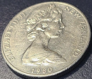 1980 New Zealand 50 Cents KM# 37.1 ENDEAVOUR US SELLER COMBINED SHIPPING REFUND - Picture 1 of 2