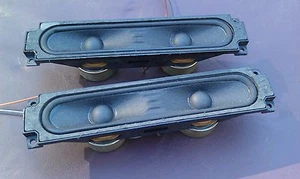 20AA93 PAIR OF SPEAKERS FROM PANASONIC 35" TV, VERY GOOD CONDITION - Picture 1 of 8