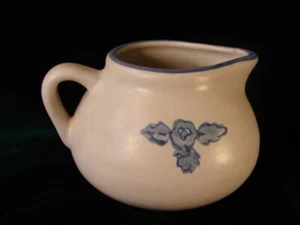 brocca vintage modello Pfaltzgraff Yorktown con manico - Foto 1 di 2