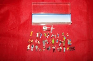 FALLER HO FIGURINES VISITEURS DE FOIRE 36 PIECES 153006 TRAIN ELECTRIQUE BOITE - Picture 1 of 3
