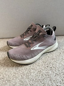 Brooks Running Trainer Größe 6 Damen Levitate 4 rosa Schuhe Jogging Gym Sport Mesh - Bild 1 von 8