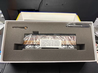  Athearn Genesis G10801 B&M Road #4262 F-2A Freight Loco - Image 1 of 2