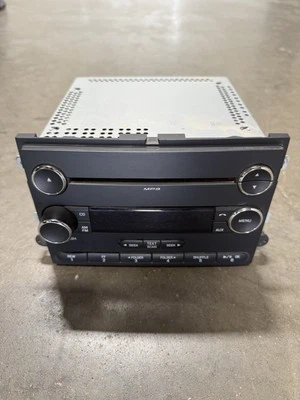Ford F250 F350 F450 Super Duty 2011-2016 OEM 12 voltios CD único MP3 AM FM radio Foto 1 de 3