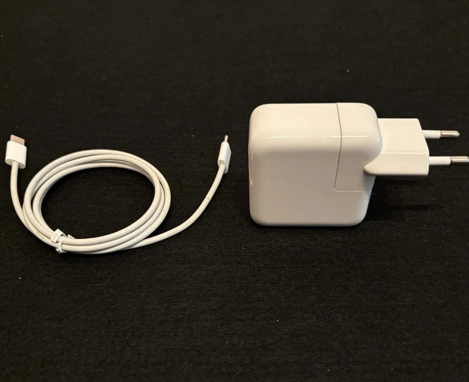 Original MacBook APPLE 29W USB‑C Power Adapter + USB KABEL Netzteil Ladegerät - Bild 1 von 1