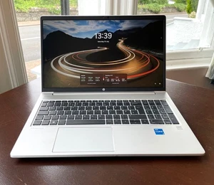 HP ProBook 450 G9, Intel I5-1235U, 16GB RAM, 240GB SSD, Windows 11 Laptop - Afbeelding 1 van 7