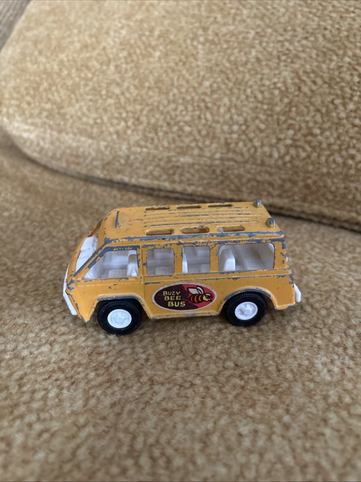 Tootsie Toy Toughs 1970 diecast Buzy Bee Bus (buen estado) Foto 1 de 4