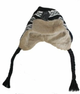 DAMEN MÜTZE WINTERMÜTZE SCHWARZ WEISS FELL NORWEGERMÜTZE LEONIRA NEU - Bild 1 von 3