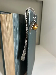 Harry Potter Inspired Snitch beaded Metal Bookmark (SILVER) - Picture 1 of 3