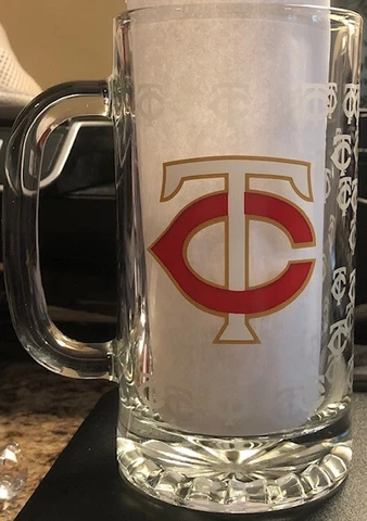 BOELTER/MLBP Minnesota Twins Beer Mug TC Logo Clear 6 Inches Tall EUC Cover