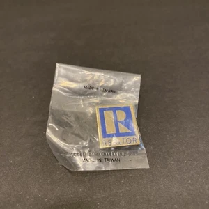 Vintage Realtor Logo goldfarben blau Anstecknadel versiegelt neu aus altem Lagerbestand - Bild 1 von 3