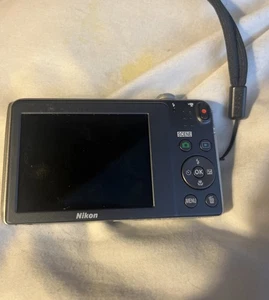 Nikon COOLPIX S3600 20 MP 8X Zoom Camera NOT TESTED Bat Dead - Picture 1 of 5