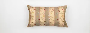 Nobilis Botanical Embroidered Design over Silk Stripe 45 x 25 cm - Picture 1 of 2