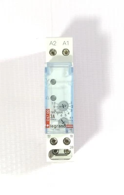 LEGRAND REX2000 TR1SD DIN RAIL MOUNT TIMER RELAY - Image 1 of 4