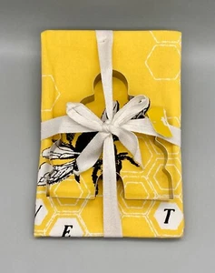 Juego de toalla y cortador de galletas para platos de abeja melífera por TAG, nuevo juego de regalo cocina - Imagen 1 de 6