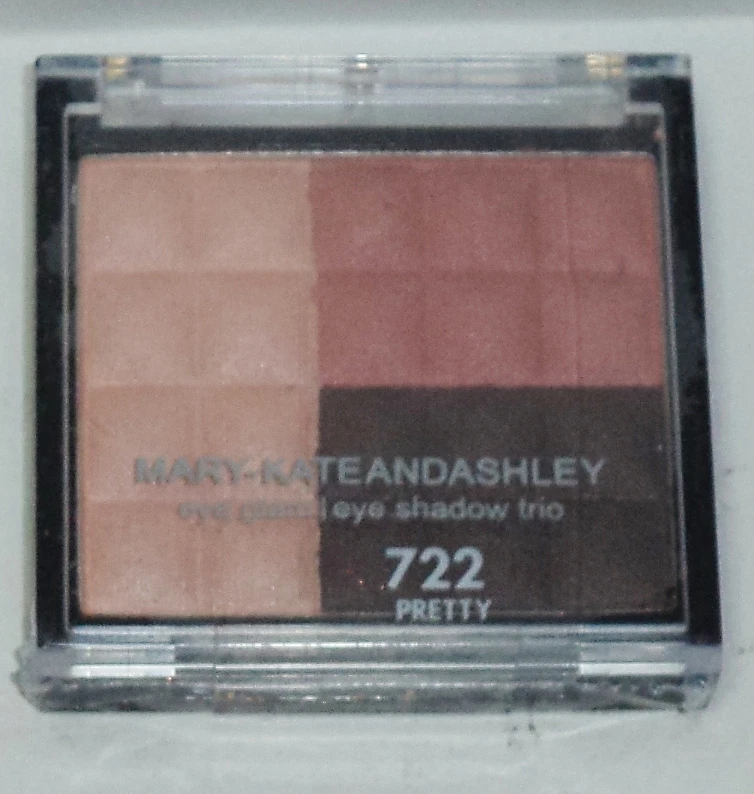1 trío de sombras de ojos Mary-Kate And Ashley Eye Glam PRETTY #722 Foto 1 de 1