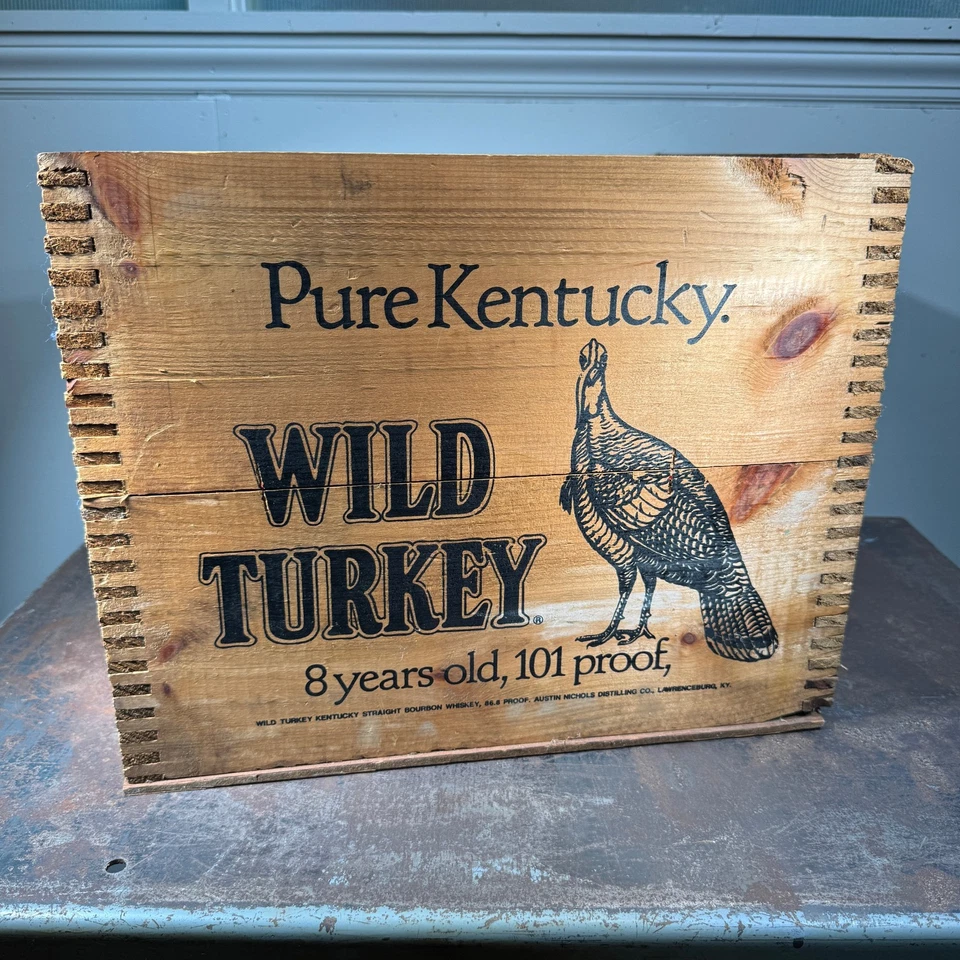 Caja de madera de whisky bourbon recto Kentucky de colección WILD TURKEY - Publicidad Foto 1 de 4