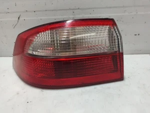 8200002473 PILOTO TRASERO IZQUIERDO / 2362435 PARA RENAULT LAGUNA II BG0/1_ 1. - Imagen 1 de 3