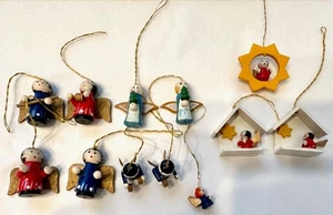 VINTAGE 12 MINI WOODEN ANGELS CHRISTMAS TREE ORNAMENTS - Picture 1 of 10