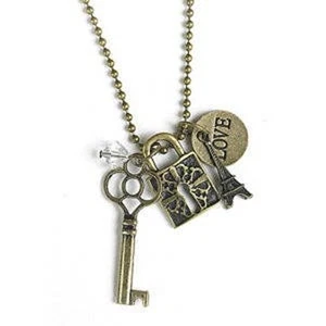 Collar Monarca Cinco Dijes Llave Torre Eiffel Cristal Love Lock - Imagen 1 de 2