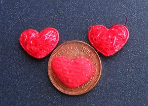 1:12 Escala 3 Hecho a Mano Corazón Rojo Forma Cojines Tumdee Muñecas Casa S - Imagen 1 de 1