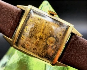 Vintage GRUEN "Very-Thin" 1940's Retro 17J Men's Watch W/ Superb Patina Dial !! - Picture 1 of 3