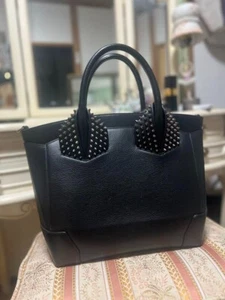 Christian Louboutin Eloise borsa a mano piccola in pelle con borchie 2 vie nera da donna JP!! - Foto 1 di 5