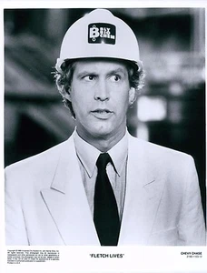 Chevy Chase (1989) Fletch Lives Unsigned Glossy 8x10 Photo Movie Promo Photo (C) - Picture 1 of 1