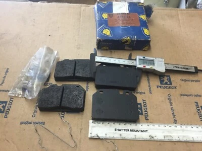 PEUGEOT 304 CUPÉ CABRIOLET BENDIX Juego de almohadillas de freno delanteras 425014 424553 Foto 1 de 4