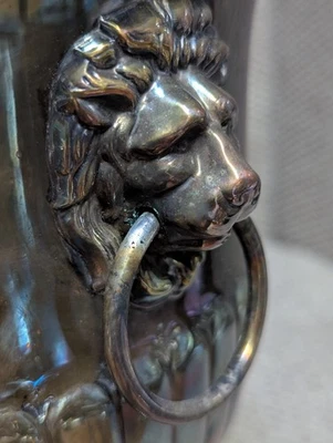 Plato de plata del siglo XX cabeza de león perseguido a mano cubo de champán por Israel Freeman Foto 1 de 4