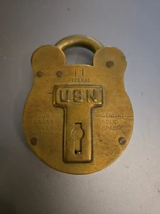 De colección Latón Sólido Fedetak USN #11 Cerradura 4 Palancas Sin Llaves con Campana e Hijos Funciona - Imagen 1 de 9