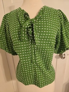 Top Kate Spade New York x Target verde/blanco, nuevo con etiquetas, talla pequeña agotado en todas partes - Imagen 1 de 4