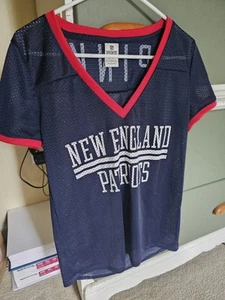 RARE LIMITED VICTORIA'S SECRET PINK New England Patriots Jersey NFL Football M - Bild 1 von 5