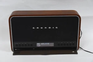 Grundig GDR700DAB Digital DAB + / FM Portable Radio with Power Adaptor - Picture 1 of 16