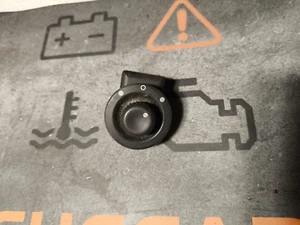 Mando regulador de ajuste de retrovisores eléctricos 8200002442A - Imagen 1 de 4