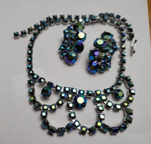 VINTAGE RHINESTONE NECKLACE CLIP EARRING SET BLUE RHINESTONES - Picture 1 of 9
