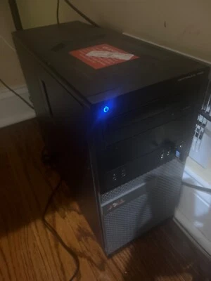 Dell Optiplex 790 (1TB HDD; Intel Core i5-2400; 3.1GHz; 8GB) Desktop - Black - Image 1 of 2