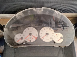 Quadro strumenti Peugeot 206 - Foto 1 di 2