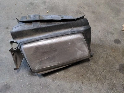 Faro derecho alfa romeo 164 1991-1995 Foto 1 de 4