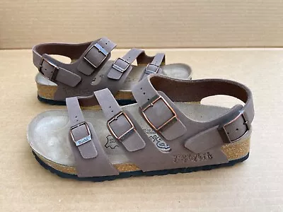 Sandalia Birkinstock Birki's Taupe Canberra Damas EE. UU. Talla 6 Foto 1 de 2