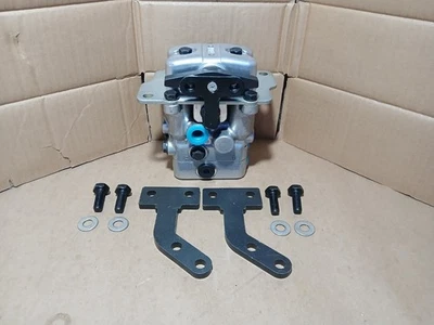 Komatsu Pedal Control Valve, Potentially For PC200 or PC300 Series - Image 1 of 4