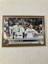 2022 Topps Series 1 #238 Chris Taylor Moving On! /2022 Gold Border SP Dodgers 