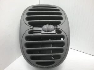 1996-2000 Dodge Caravan Right Front Air Vent (Gray Color) - Imagen 1 de 4