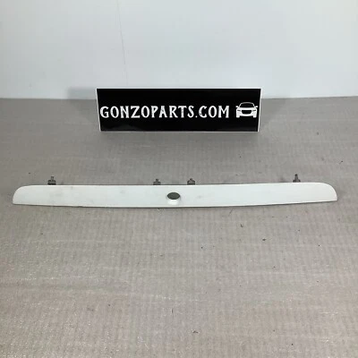 Panel de embellecimiento de tapa de maletero Toyota Prius 2001-2003 OEM 76801-47010 Foto 1 de 3