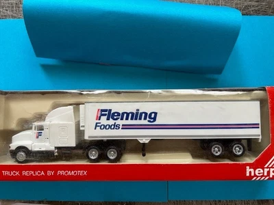 Remolque tractor Herpa Kenworth escala HO con logotipo de Fleming Foods Foto 1 de 3